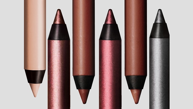 ÚJ! M·A·C Kajal Excess longwear smoky eye liner​